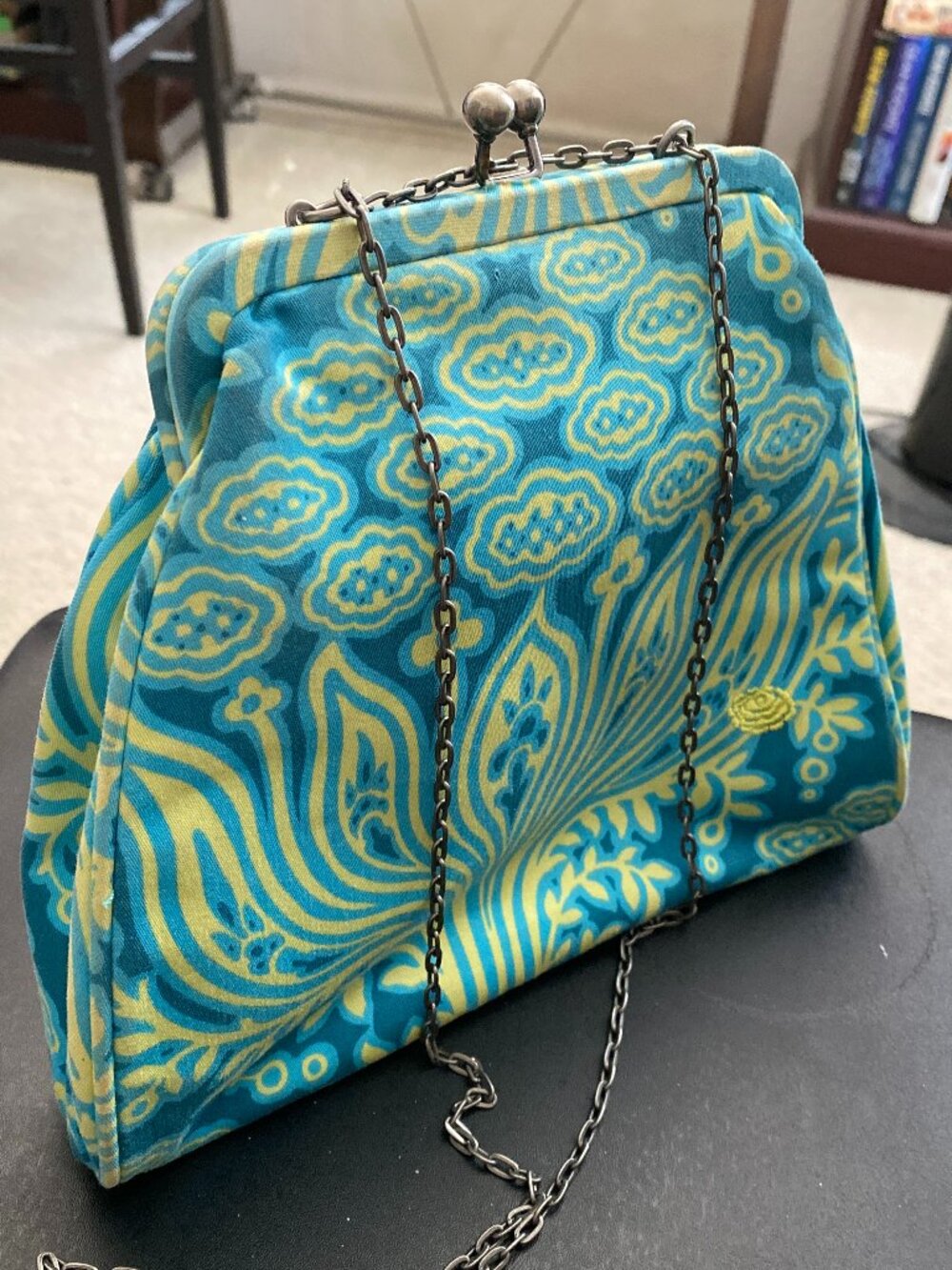 Amy Butler NORA Cotton Clutch Shoulder Bag, Chain Strap Kisslock Closure NWOT